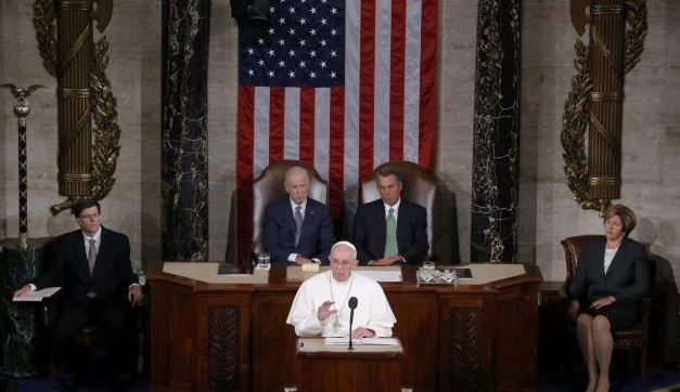 Θερμή υποδοχή του Πάπα στο Κογκρέσο – ΦΩΤΟ – ΒΙΝΤΕΟ
