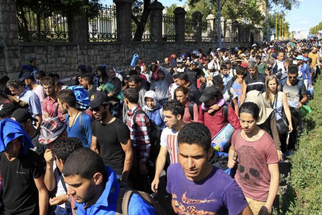 Διπλασιάστηκαν οι πρόσφυγες στα αυστροουγγρικά σύνορα