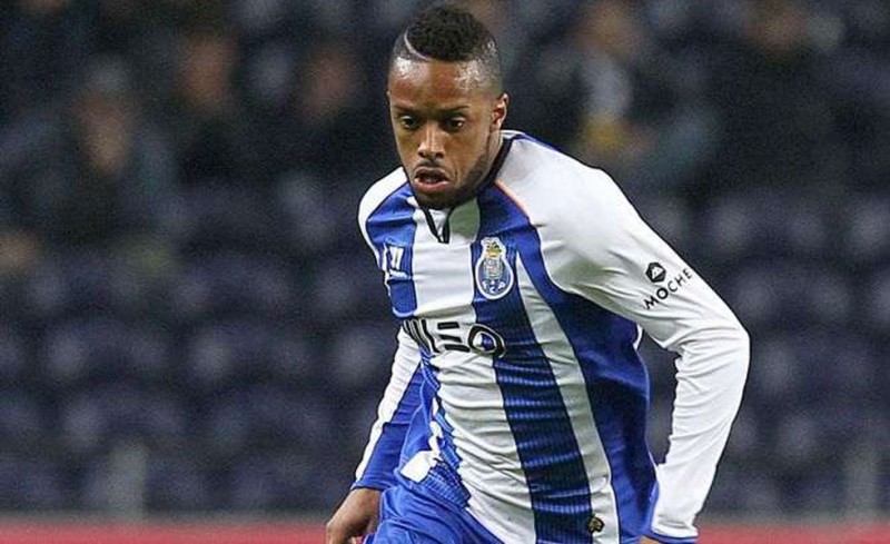 Στον Ολυμπιακό ο Ερνάνι