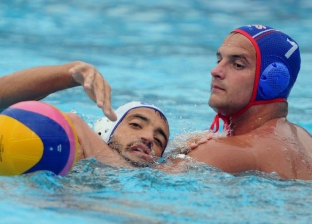 Σοκ από το θάνατο Ρώσου πολίστα στην πισίνα