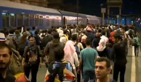 Ουγγαρία- 3.300 πρόσφυγες εισήλθαν στη χώρα το Σάββατο