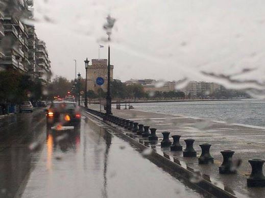 Θεσσαλονίκη – Πλημμύρισε η ΔΕΘ και το εργοτάξιο του Μετρό από μπουρίνι
