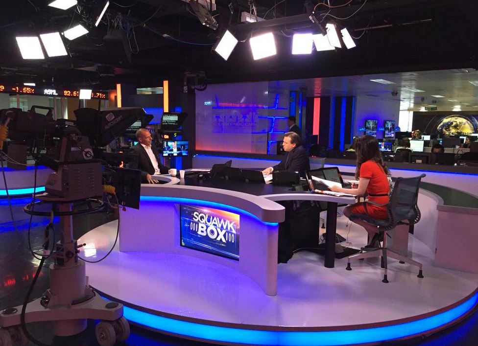 Βαρουφάκης στο CNBC: Είμαστε ακόμα φίλοι με τον Τσίπρα – BINTEO