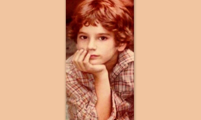 Ποιος ηθοποιός είναι ο μικρός της φωτογραφίας;