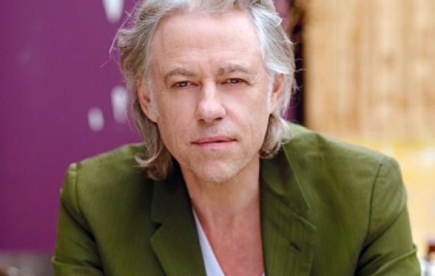 Ο Μπομπ Γκέλντοφ προσφέρεται να φιλοξενήσει πρόσφυγες στο σπίτι του