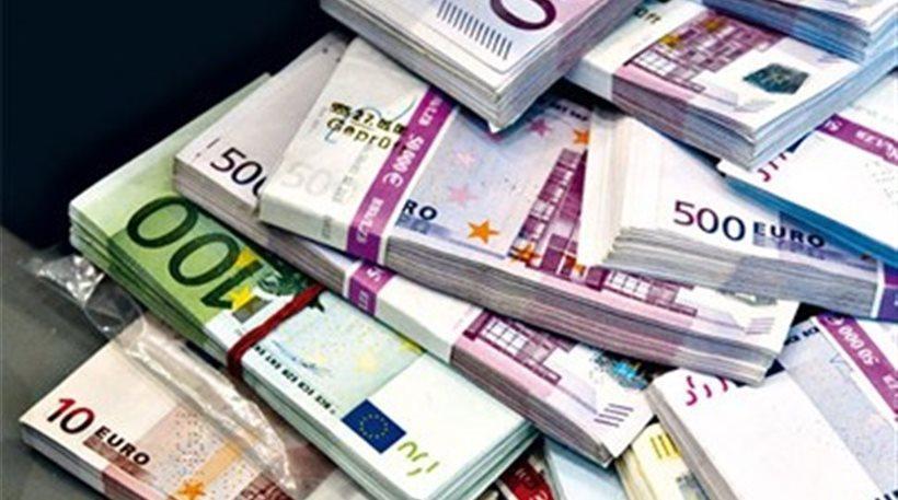 “Ποινή” 600.000 ευρώ για εμβάσματα στο εξωτερικό