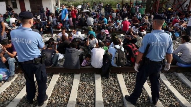 Η Ουγγαρία καλεί την Ε.Ε. να στείλει στρατό στην Ελλάδα για το προσφυγικό