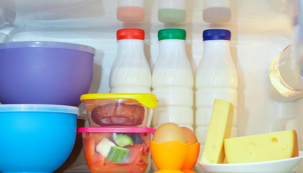 6 λάθη που κάνουμε όλοι όταν χρησιμοποιούμε το ψυγείο