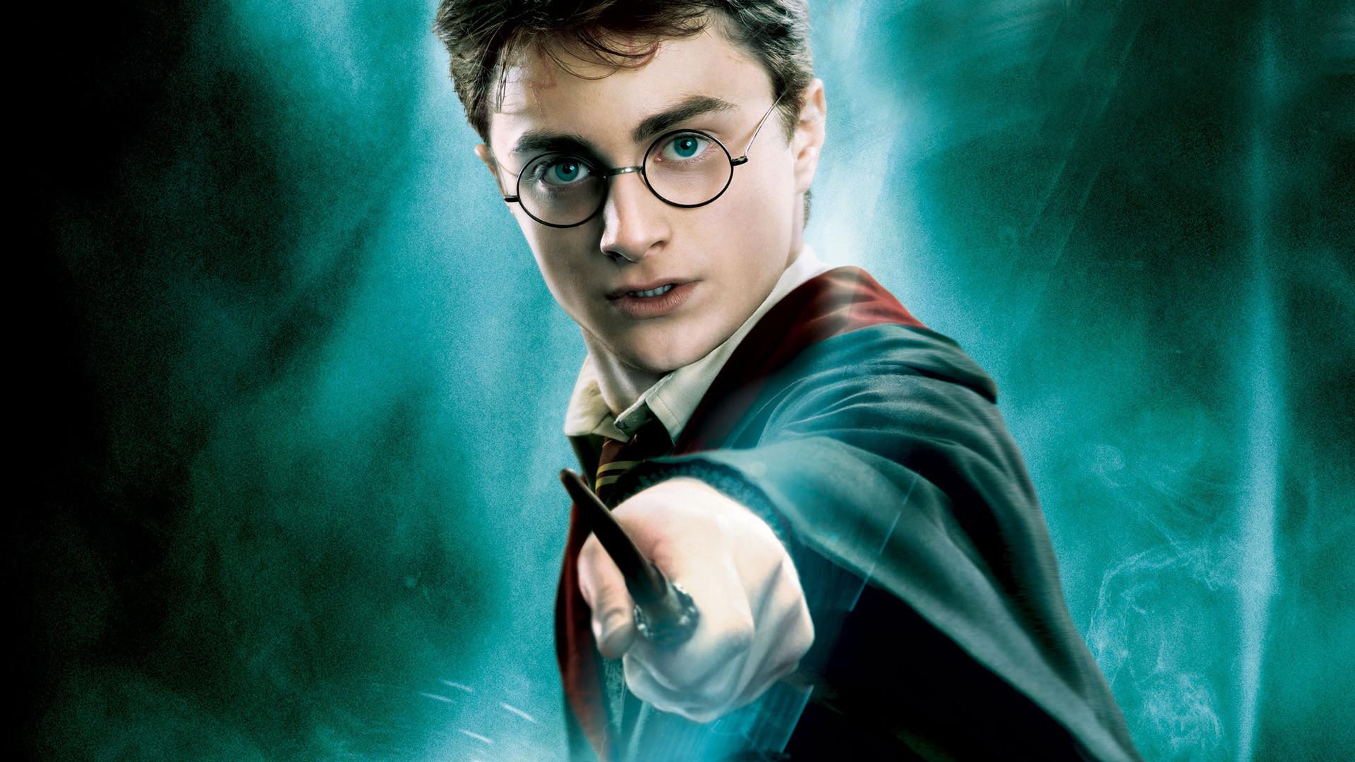 Αγνώριστος ο Harry Potter – Δείτε τον σε ρόλο ναζί – ΦΩΤΟ