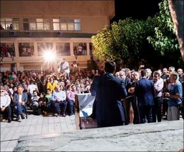 Οι φωτογραφίες που δημοσίευσε ο Τσίπρας από τα Ανώγεια