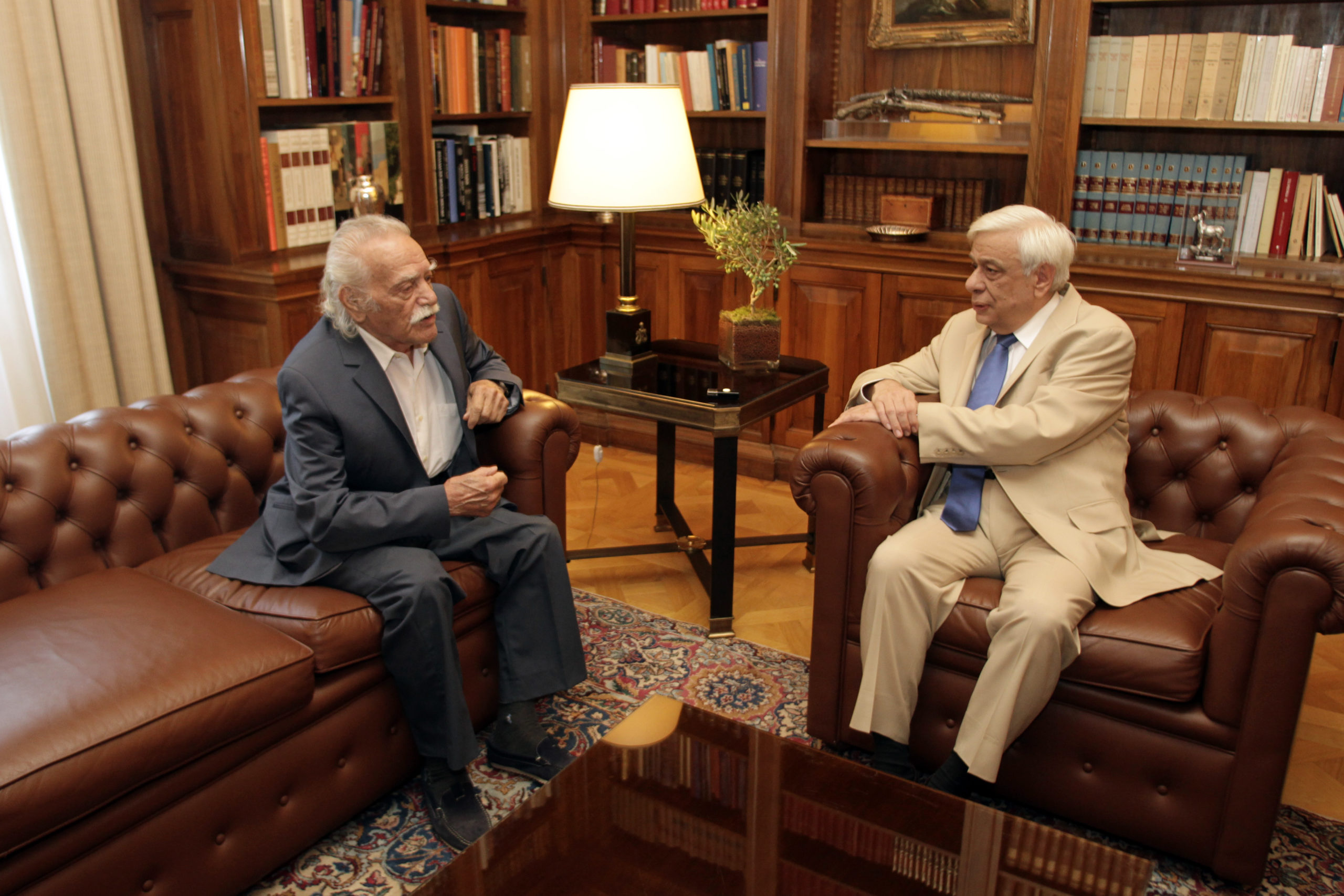 Συνάντηση Παυλόπουλου – Γλέζου για το μεταναστευτικό – ΦΩΤΟ