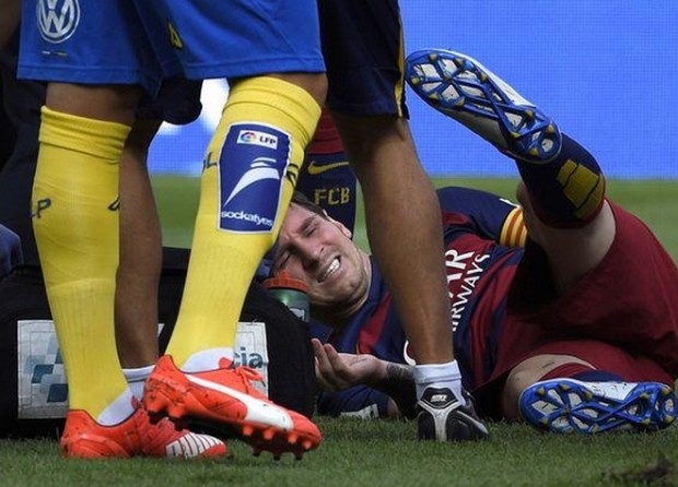 Αγωνία στην Μπαρτσελόνα – Τραυματίστηκε ο Μέσι – ΒΙΝΤΕΟ