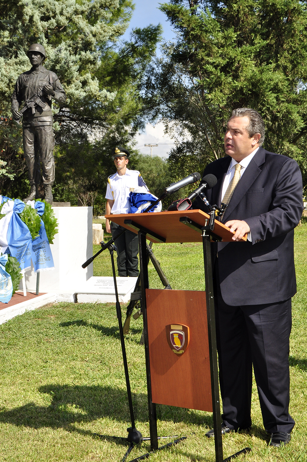 Πρωτοβουλίες του Καμμένου για την αναβάθμιση και εξέλιξη των μονίμων υπαξιωματικών