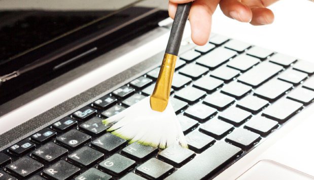 Πώς να καθαρίσετε το πληκτρολόγιο του λάπτοπ