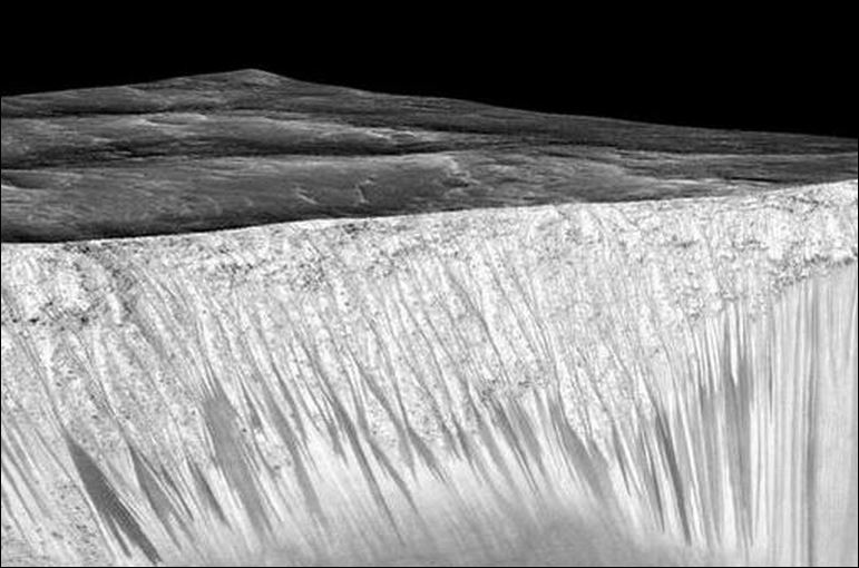 Εντυπωσιακές εικόνες από τον Άρη έδωσε στη δημοσιότητα η NASA – ΒΙΝΤΕΟ