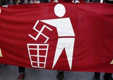 Εργατικό Κέντρο Πειραιά: Καμιά νομιμοποίηση των νεοναζί της ΧΑ