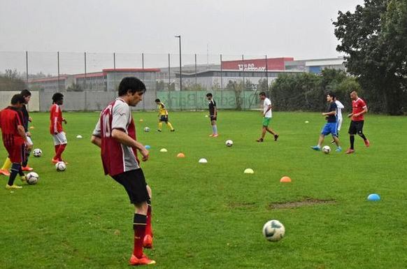 Το ποδόσφαιρο αγκαλιάζει τους πρόσφυγες στη Γερμανία