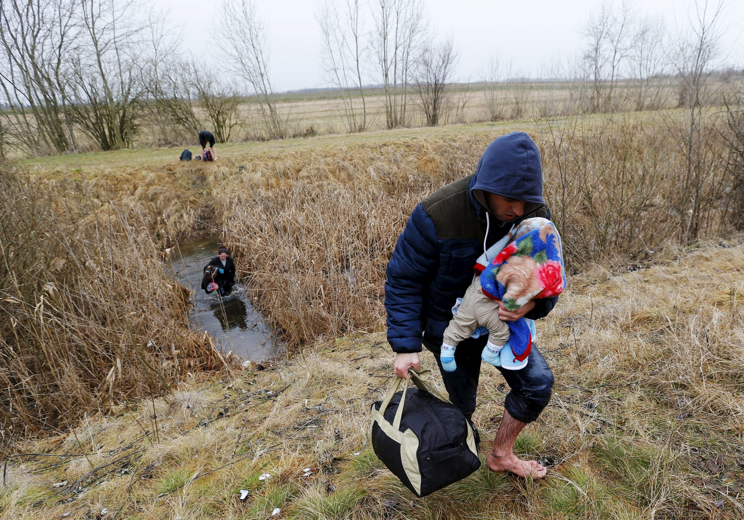 64 μετανάστες δραπέτευσαν από καταυλισμό στην Ουγγαρία