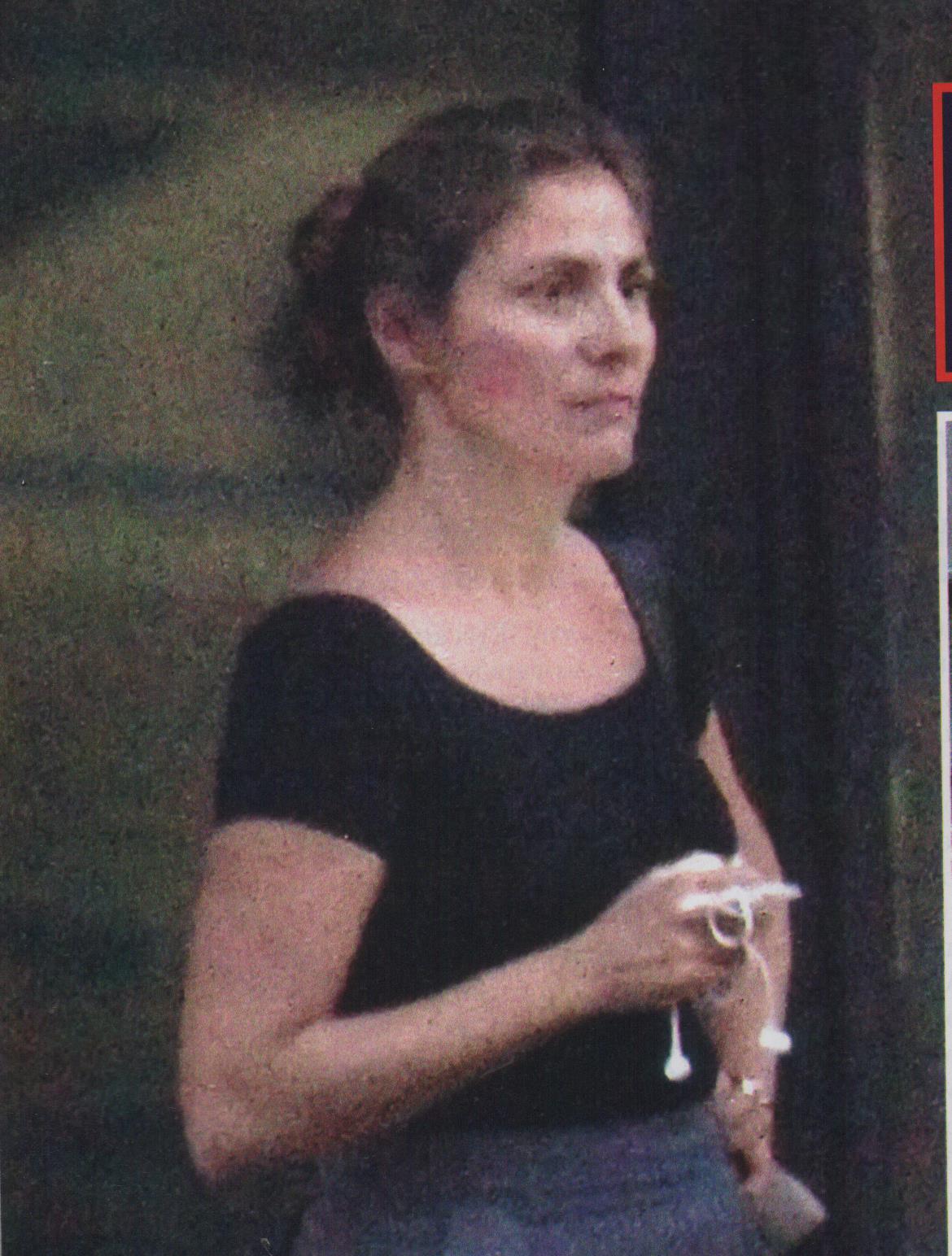 Η Μπέττυ Μπαζιάνα έξω από ατελιέ γνωστού σχεδιαστή – ΦΩΤΟ