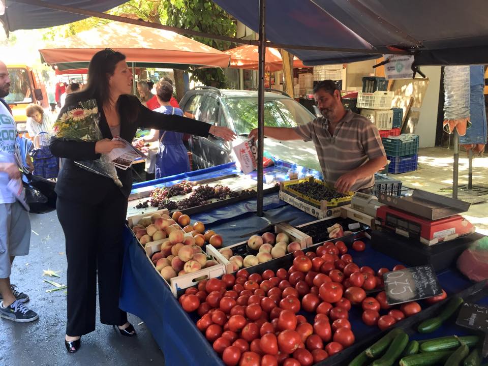 Τι έγινε όταν η Ζωή Κωνσταντοπούλου πήγε… λαϊκή; – ΦΩΤΟ