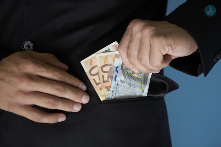 Ένας στους πέντε φοροδιαφεύγει