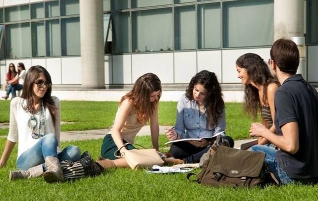 Πρώτη χρονιά στο Πανεπιστήμιο: Οι δυσκολίες και τι να προσέχετε