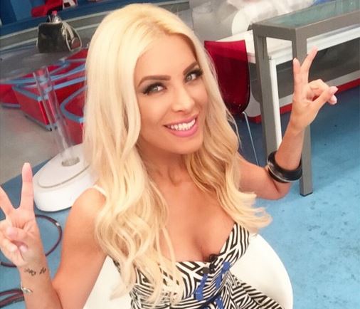 Η Καινούργιου έβαψε τα μαλλιά της – ΦΩΤΟ