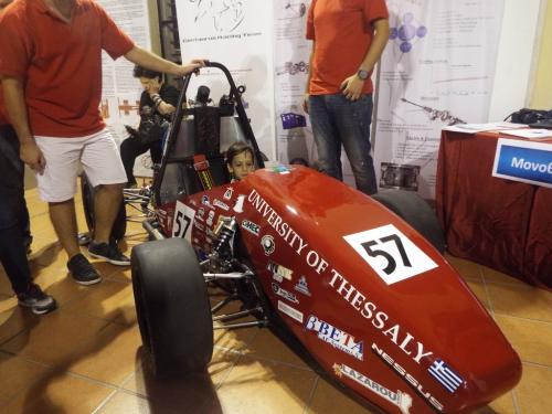 Μονοθέσιο της Φόρμουλα 1 από τα Τρίκαλα – ΦΩΤΟ