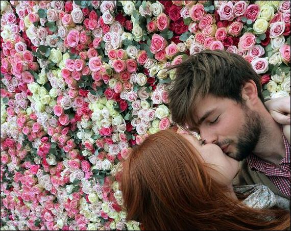 Η καλύτερη ώρα για να κάνετε σεξ ανάλογα με την ηλικία σας