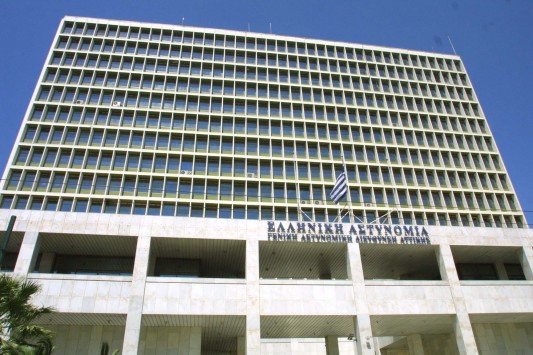 Έκαναν αναλήψεις με την κάρτα 77χρονου που βρίσκεται σε κώμα