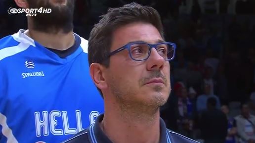 Βούρκωσε ο Κατσικάρης την ώρα του Εθνικού Ύμνου – ΦΩΤΟ