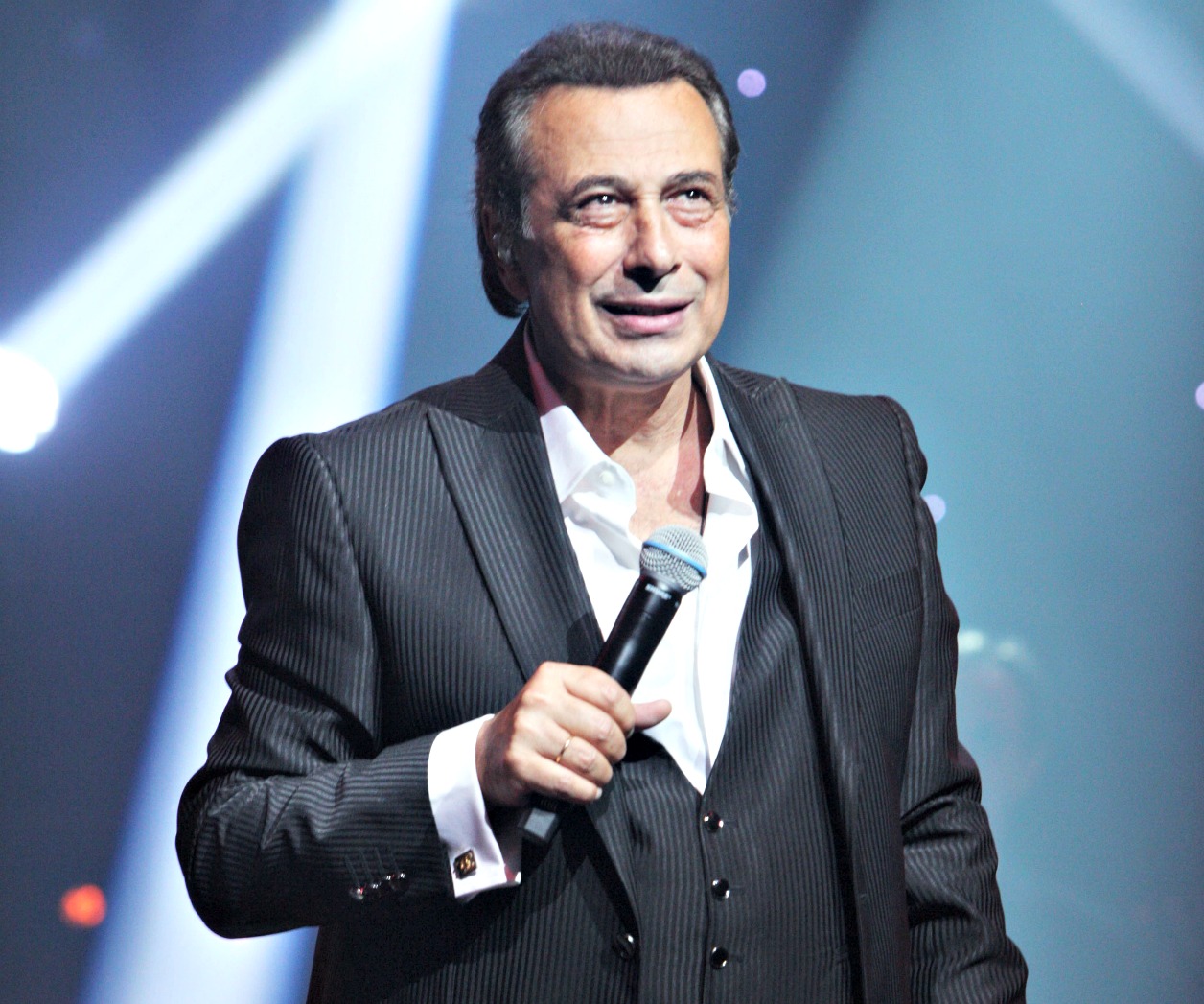 Στην πρεμιέρα με τη σύζυγο και την κόρη ο Αντύπας – ΦΩΤΟ