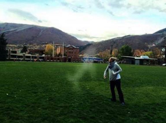 Ο σκύλος “άγγελος” προκαλεί συζητήσεις σε twitter – facebook