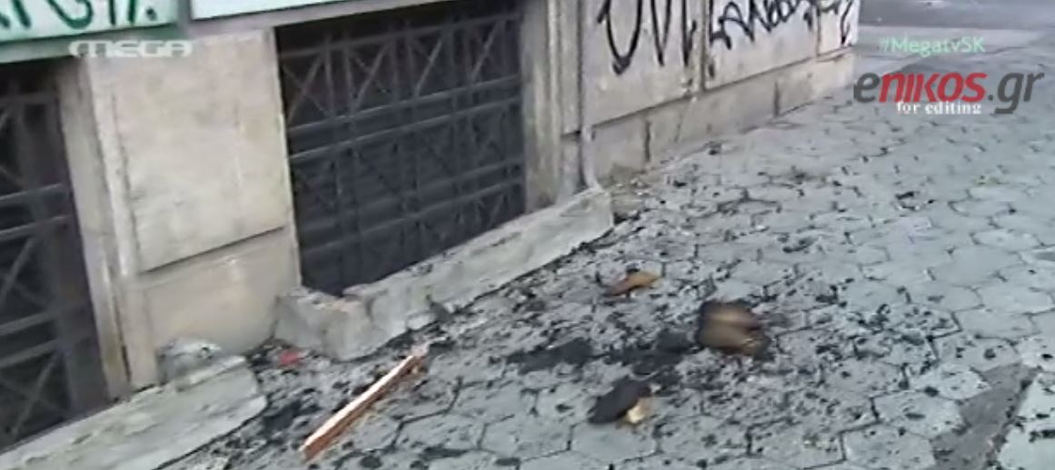 Mολότοφ στη Γενική Γραμματεία Εμπορίου και τα γραφεία του ΠΑΣΟΚ – ΒΙΝΤΕΟ