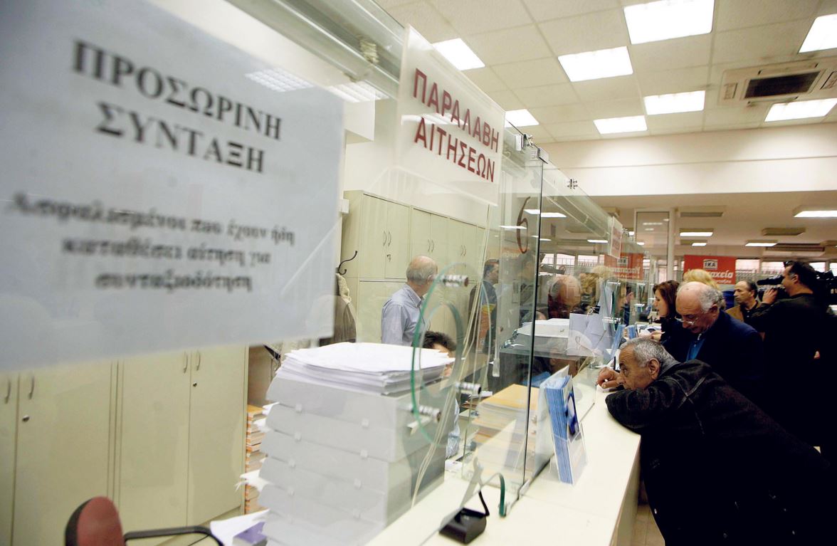 Σύνταξη στα 67 ακόμη και με 10.000 μέρες ασφάλισης