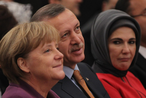 Το παρασκήνιο της επίσκεψης Μέρκελ στην Τουρκία και τα… ανταλλάγματα