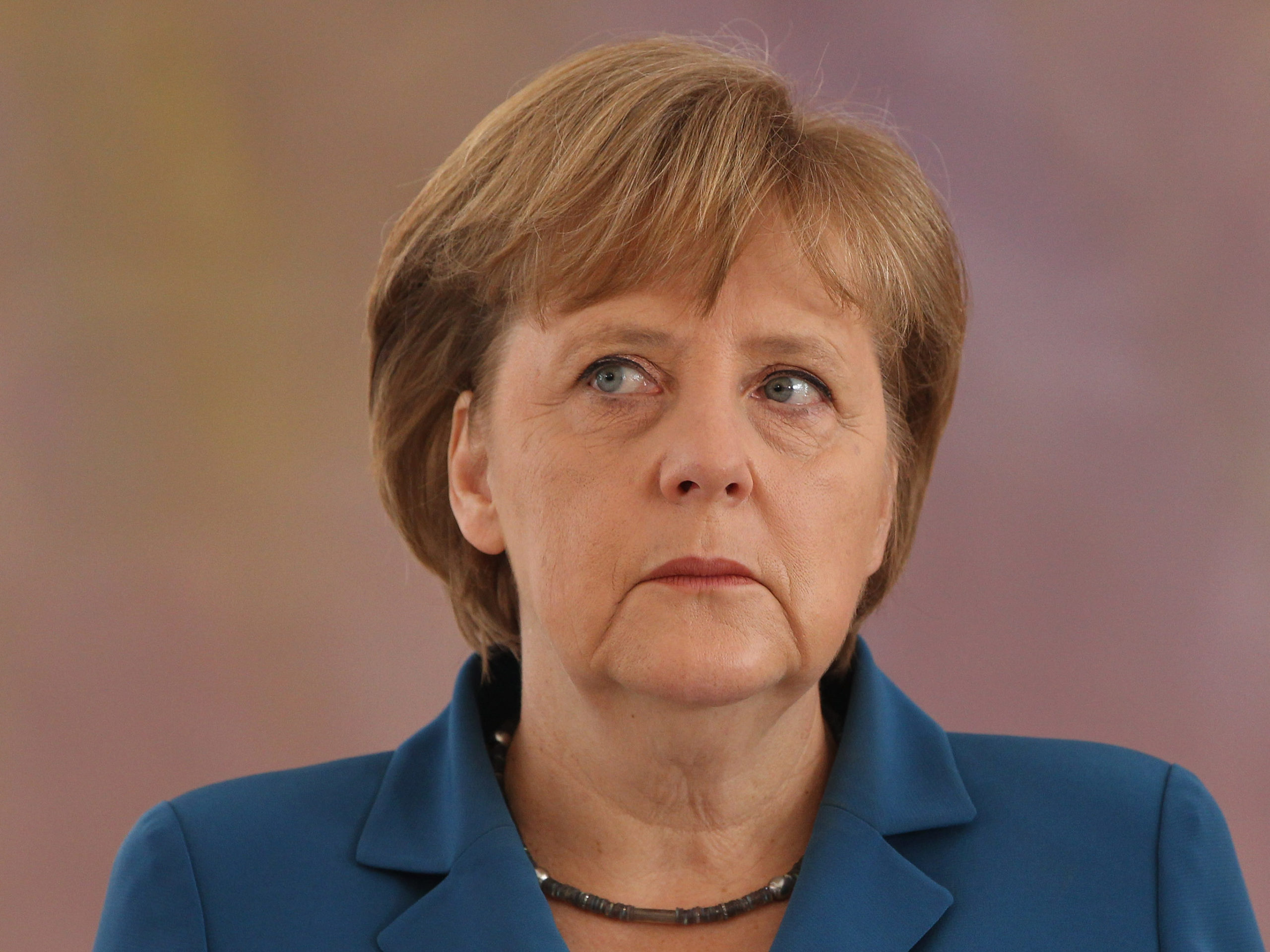 Μέρκελ: Όποιος δεν έχει ανάγκη ασύλου να εγκαταλείψει την Γερμανία