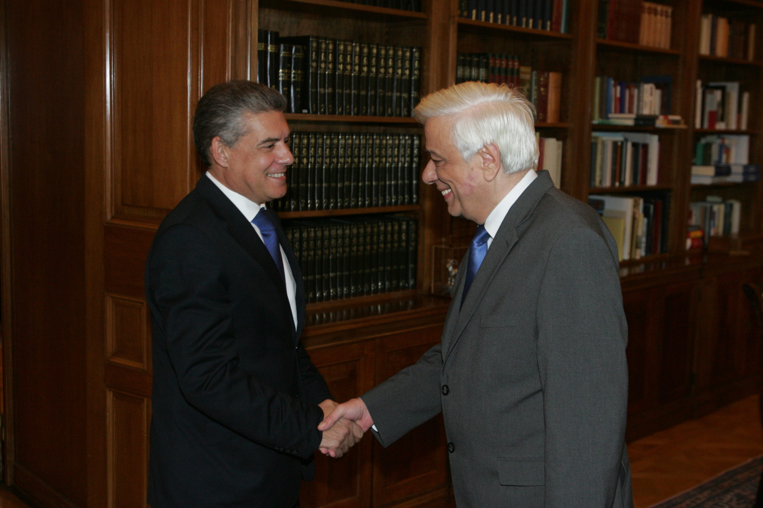 Παυλόπουλος: Η τοπική αυτοδιοίκηση έδωσε μαθήματα στην αντιμετώπιση του προσφυγικού – ΦΩΤΟ