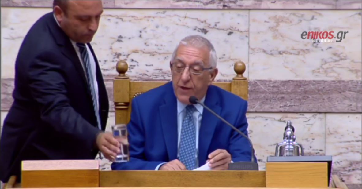 Η “παρατήρηση” του Νικήτα Κακλαμάνη στον Αλέξη Τσίπρα – ΒΙΝΤΕΟ