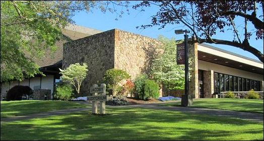 Αστυνομικοί σκότωσαν τον οπλοφόρο στο πανεπιστήμιο του Όρεγκον – ΤΩΡΑ