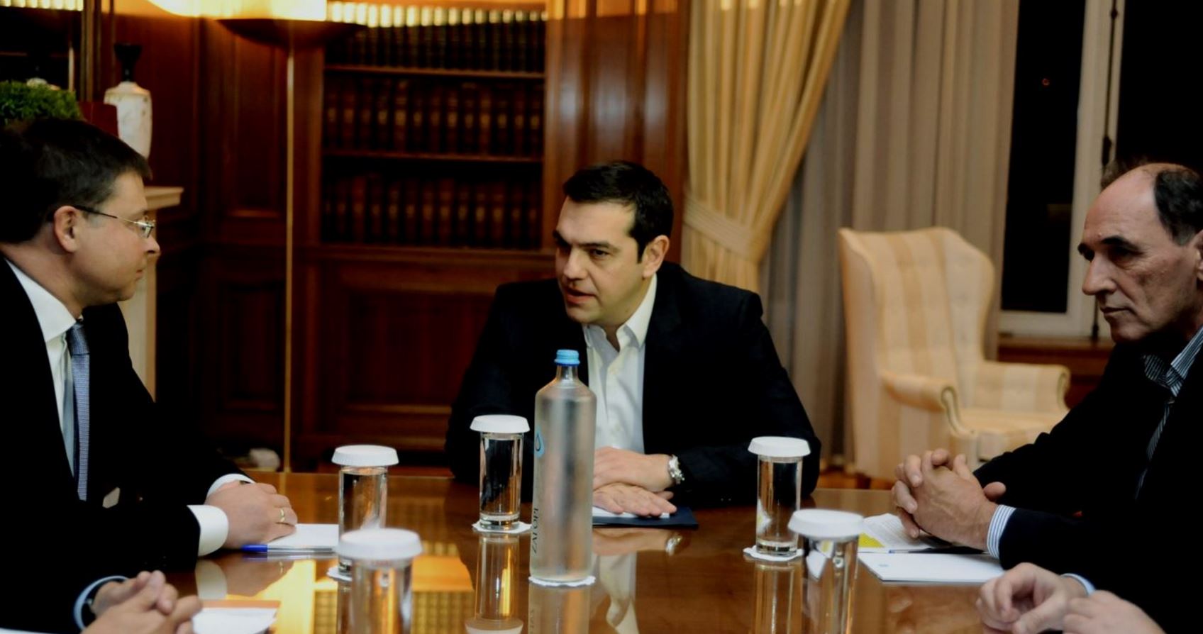 Τελεσίγραφο από τους δανειστές για ΦΠΑ 23%