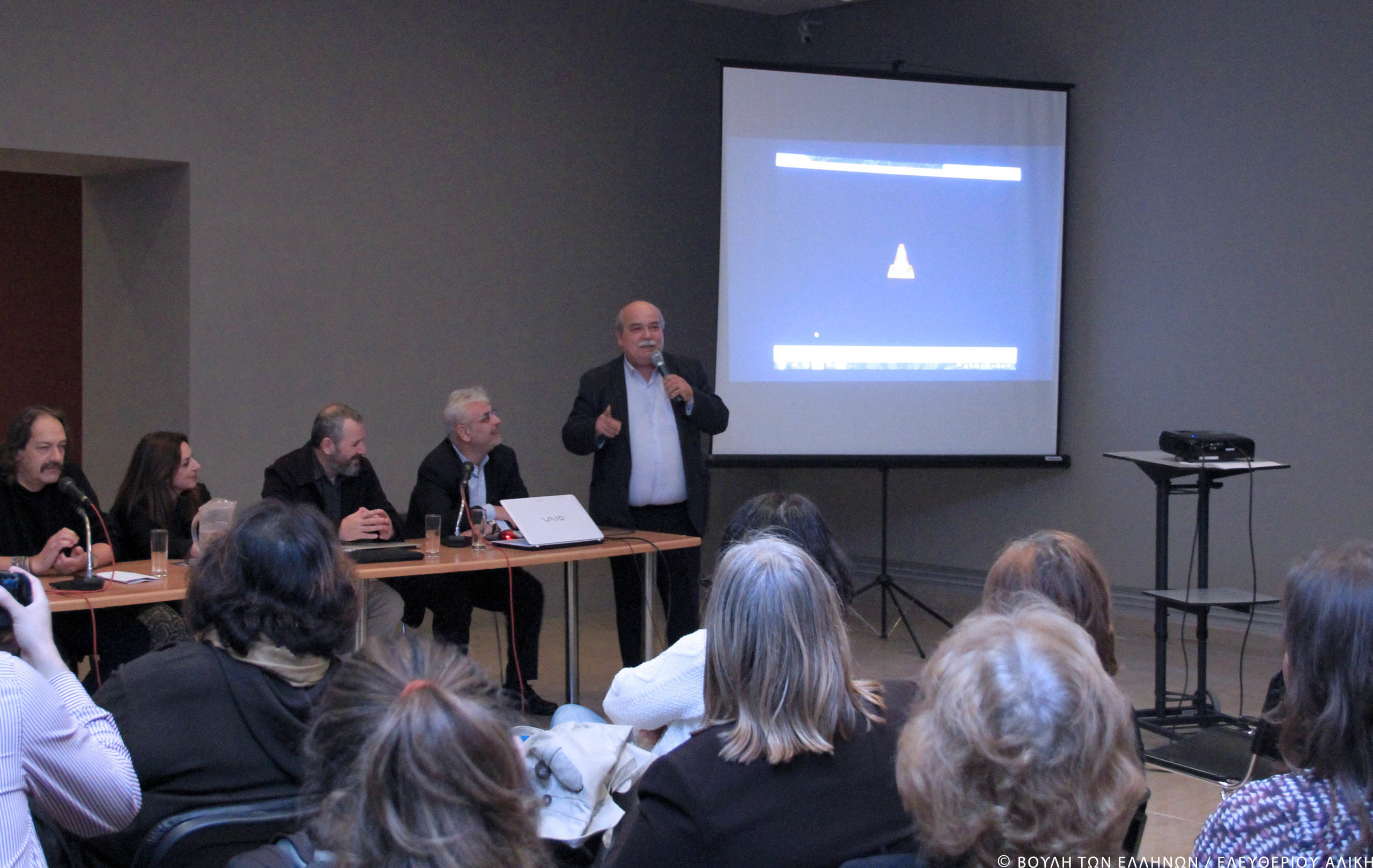 Βούτσης: Η Βουλή πρέπει να είναι ανοικτή στην κοινωνία