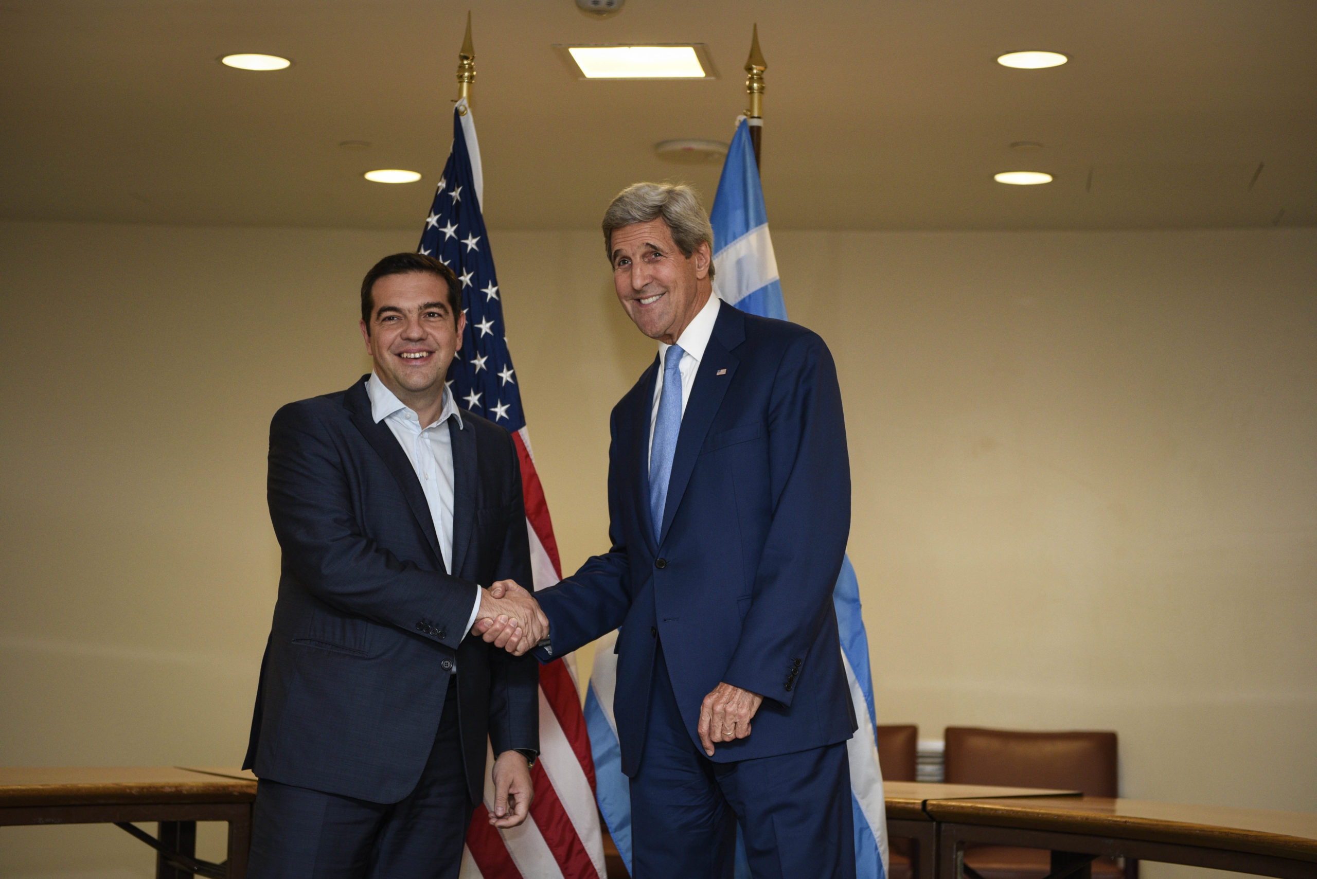 Τσίπρας σε Κέρι: Βοηθήστε για το προσφυγικό – ΦΩΤΟ