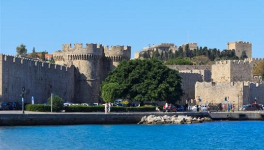 Προσφυγή από τους νησιώτες για τον ΦΠΑ