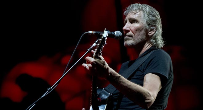 Άστραψε και βρόντηξε κατά της Χίλαρι Κλίντον ο ρόκερ Ρότζερ Γουότερς