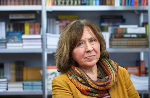 Στη Σβετλάνα Αλεξίεβιτς το νόμπελ λογοτεχνίας