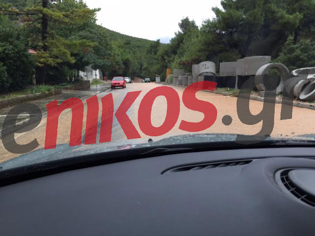 Στο έλεος της βροχής η Αττική – Εκατοντάδες κλήσεις στην Πυροσβεστική – ΒΙΝΤΕΟ – ΦΩΤΟ