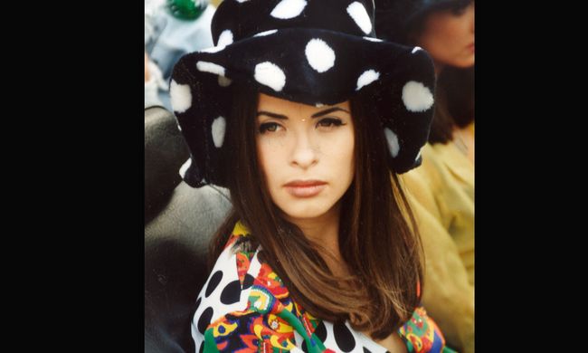 Θυμάστε την Βίκυ Χαρίτου; – ΒΙΝΤΕΟ