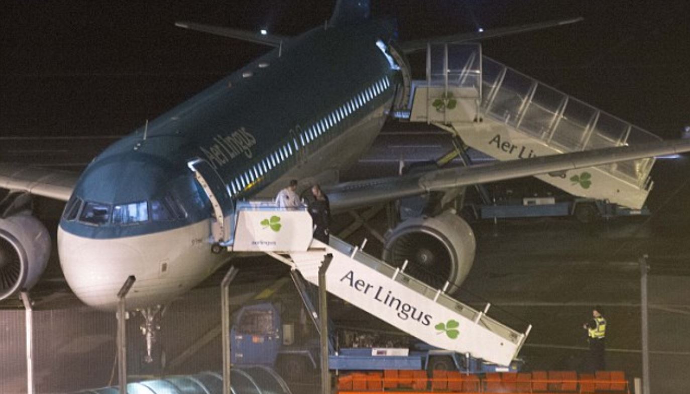 Θρίλερ σε πτήση με τον 24χρονο που δάγκωσε έναν συνεπιβάτη του και πέθανε – ΦΩΤΟ