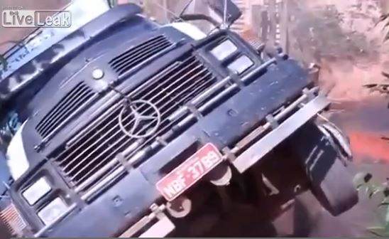 Η γέφυρα του… “θανάτου” – ΒΙΝΤΕΟ